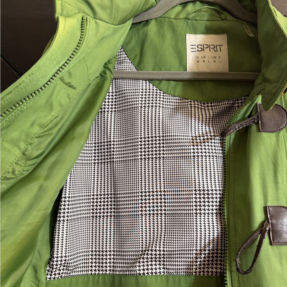 Esprit Green Jacket With Classic Toggle Closures - image 4